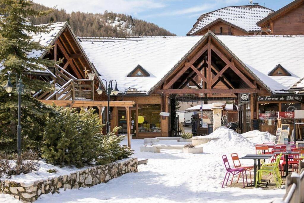 Appartement Duplex Au Pied Des Pistes Saint-Étienne-en-Dévoluy Exteriör bild